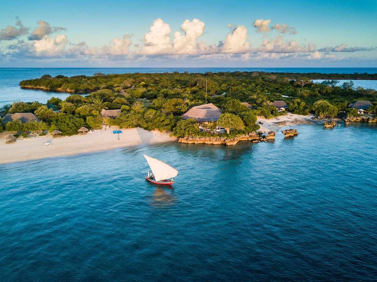 8 Best Mozambique Beach Resorts - Wanderingports