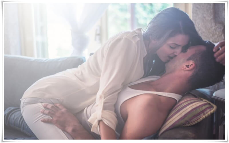 Cắt bao quy đầu bao lâu thì quan hệ được thoải mái lên đỉnh?