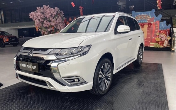 Mitsubishi Outlander: Thể thao - Hiện đại - Trải nghiệm tối đa