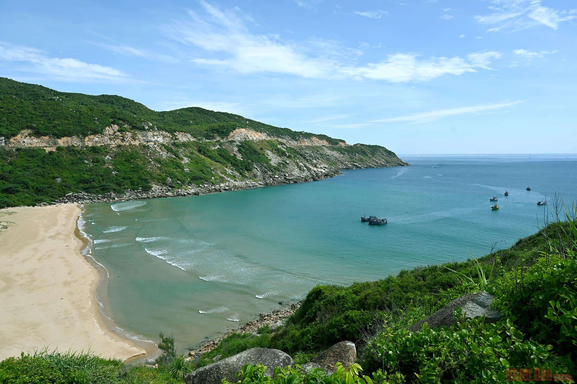 Vịnh Vũng Rô Đẹp mê hồn Giữa Đất Phú Yên