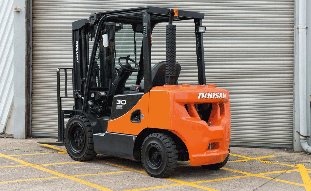 Xe nâng Doosan Thành công – dòng xe nâng hàn quốc tốt nhất 2022