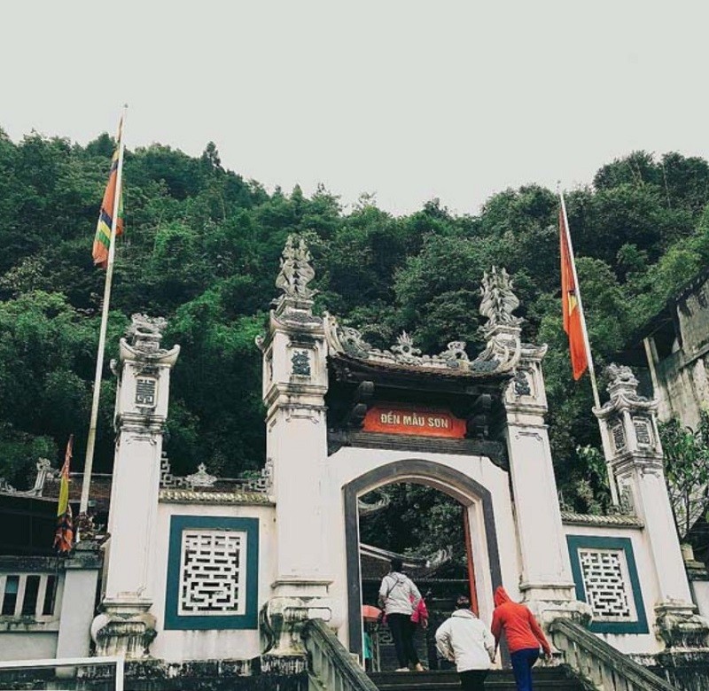 Đền Mẫu Sơn - Tham quan văn hóa tâm linh tại thị trấn Sapa