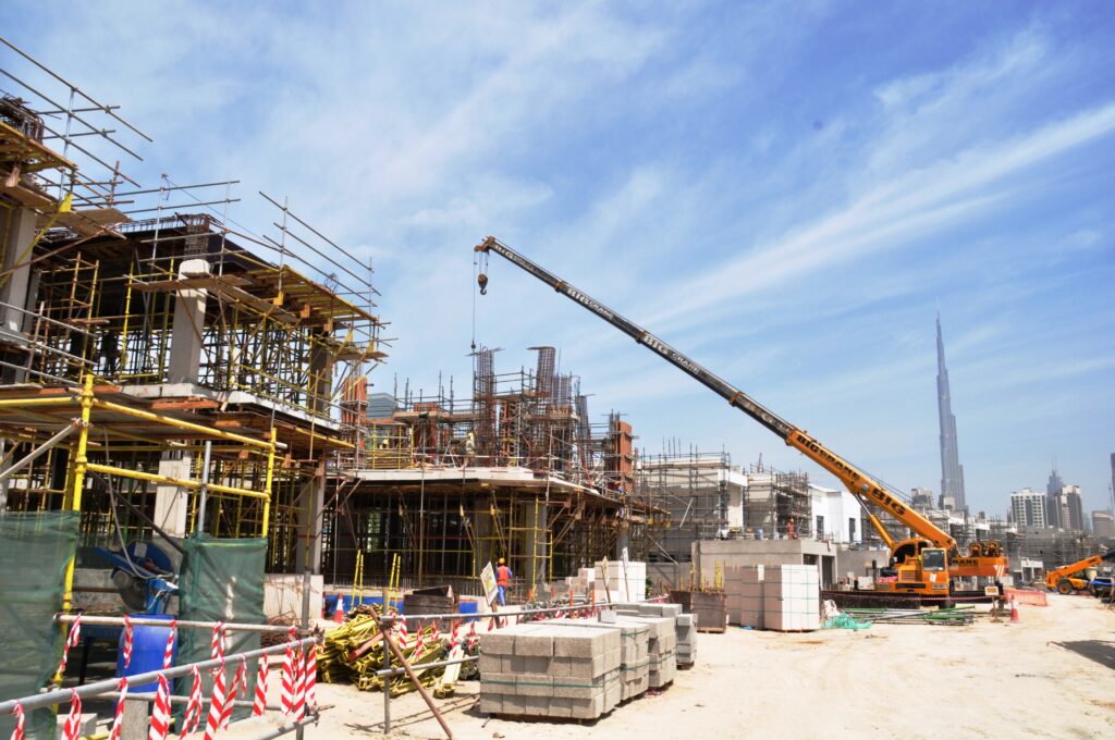 Cranes Hire in Dubai, UAE | Top Cranes Rental Companies in Dubai, UAE