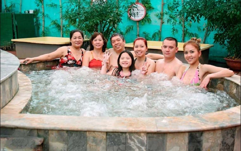 Du lịch suối khoáng nóng Kênh Gà Ninh Bình mới nhất 2022