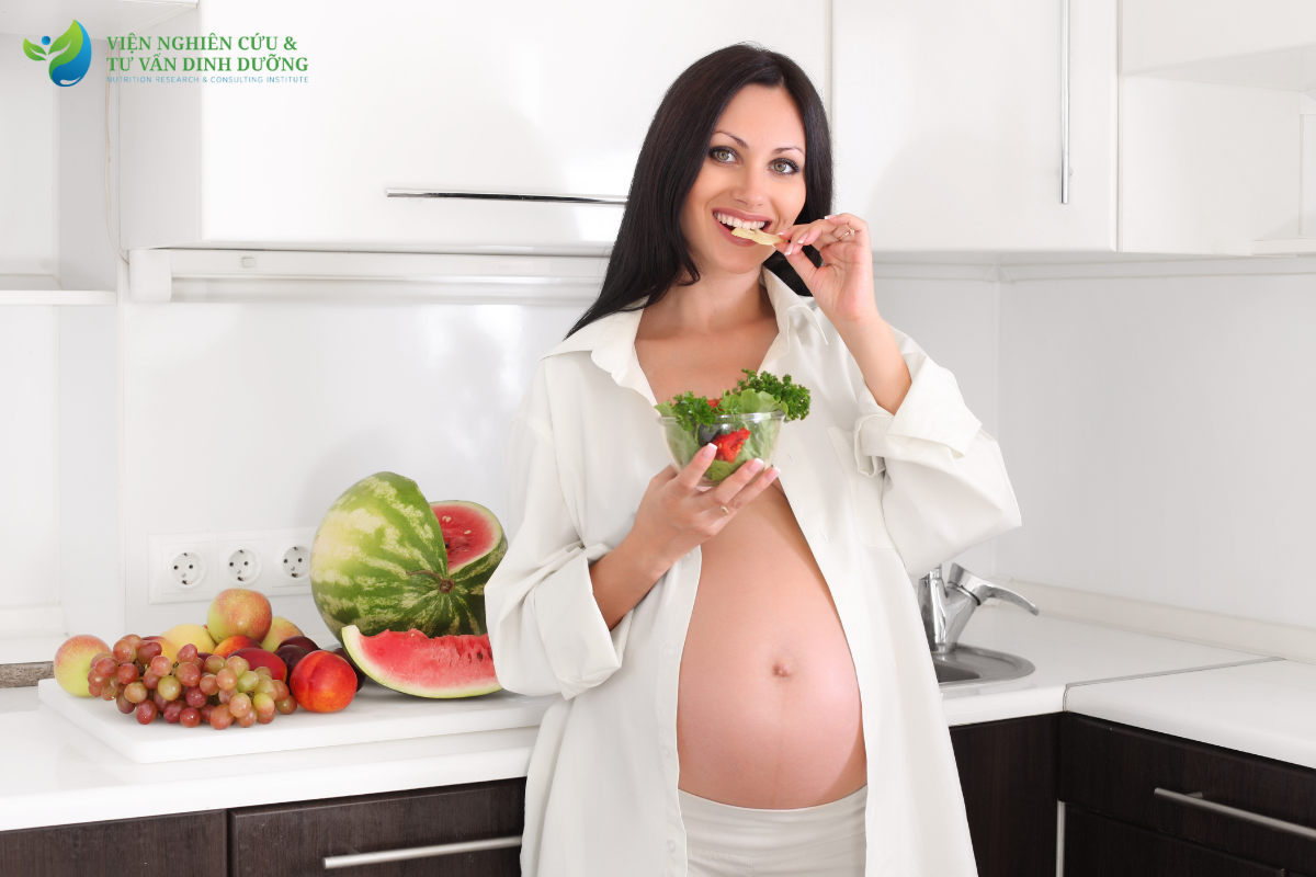Phụ nữ mang thai nên ăn gì? Chế độ dinh dưỡng phù hợp cho mẹ bầu - NRECI