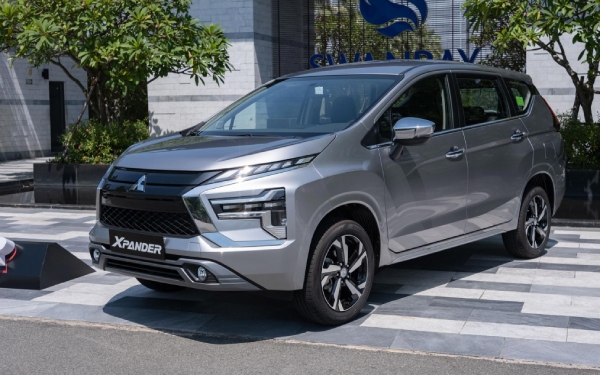 Bảng giá Mitsubishi Xpander 2022: So sánh giá xe 3 phiên bản