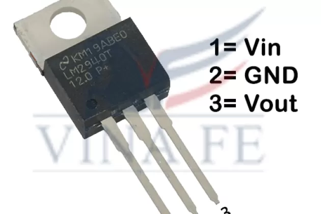 IC LM2940