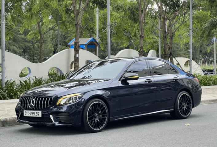 Mercedes Benz C300 cũ có tốt không?