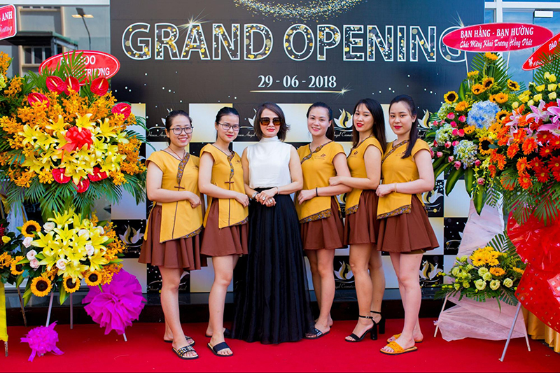 40+ Mẫu backdrop khai trương đẹp và ấn tượng nhất 2023