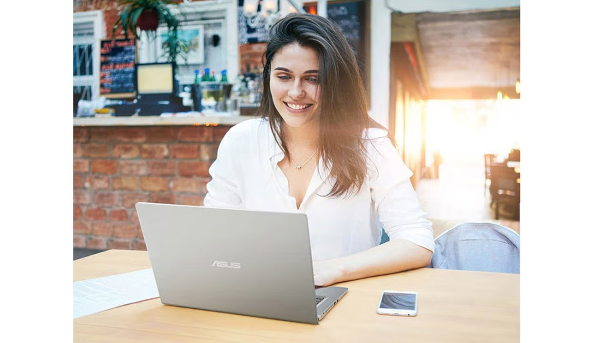 Laptop ASUS core i3 giá rẻ nhưng thiết kế lại vô cùng tinh tế