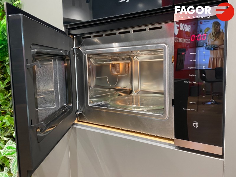 Không gian hẹp nên đặt lò vi sóng như thế nào? - Fagor