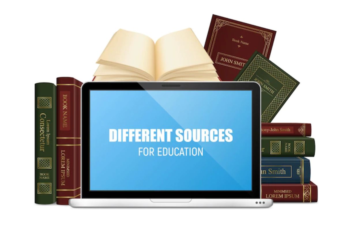 How is e-learning superior to traditional book-based learning?