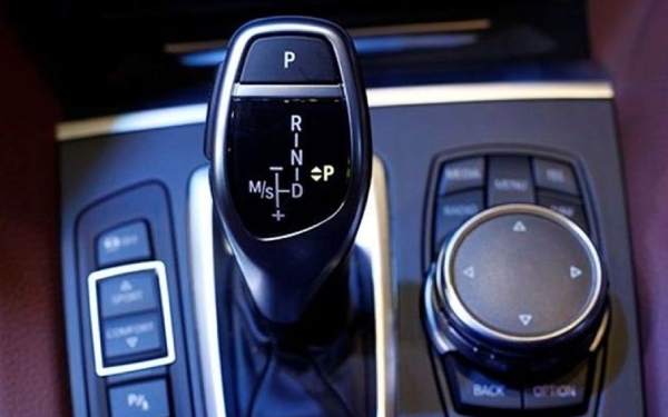 Xe AT là gì? Ưu điểm và nhược điểm của loại xe này