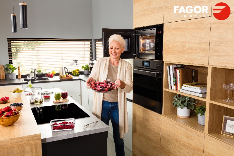 Những vật dụng dễ dàng phát nổ nếu cho vào lò vi sóng - Fagor