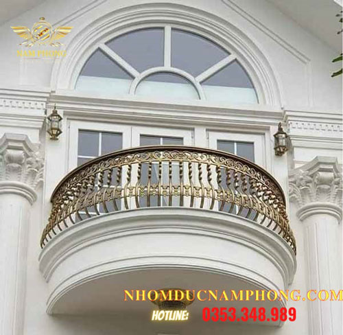 10+ Mẫu lan can cong dành cho nhà phố, biệt thự, sân vườn