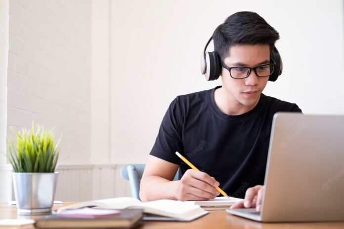 The Benefits of Hiring an Online Exam Taker