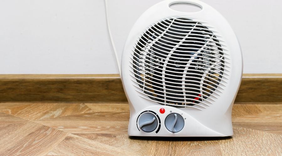 Phân biệt quạt tích điện, quạt điện, quạt sạc và quạt trần điện cơ