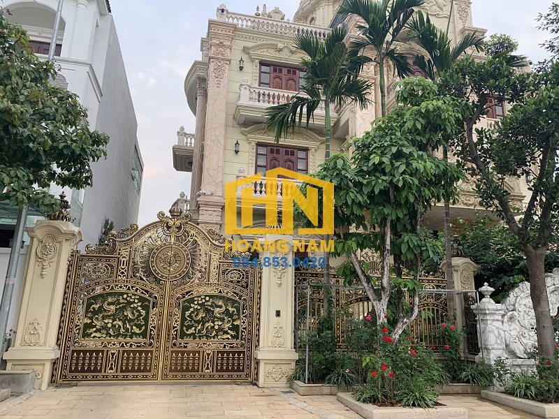 100+ Mẫu cổng nhôm đúc đẹp sang trọng giá tốt nhất 2023 - Nhôm đúc Hoàng Nam