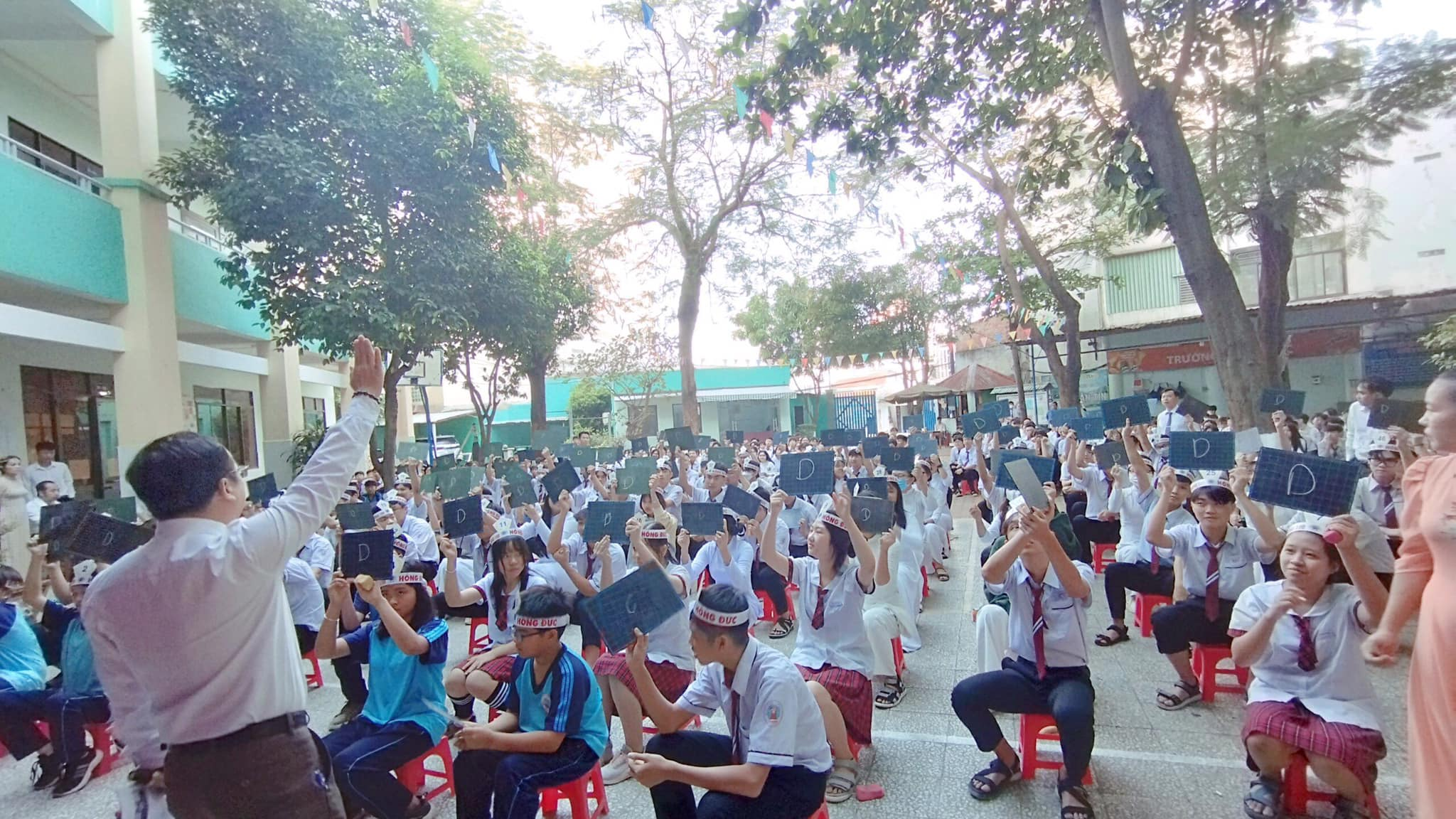 Mô hình cuộc thi Đấu trường 100 trường nội trú uy tín tại tphcm – truongtuthucchatluongtaitphcm