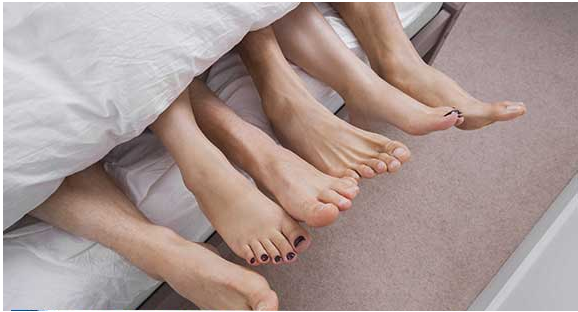 Bệnh lậu lây truyền qua những con đường nào