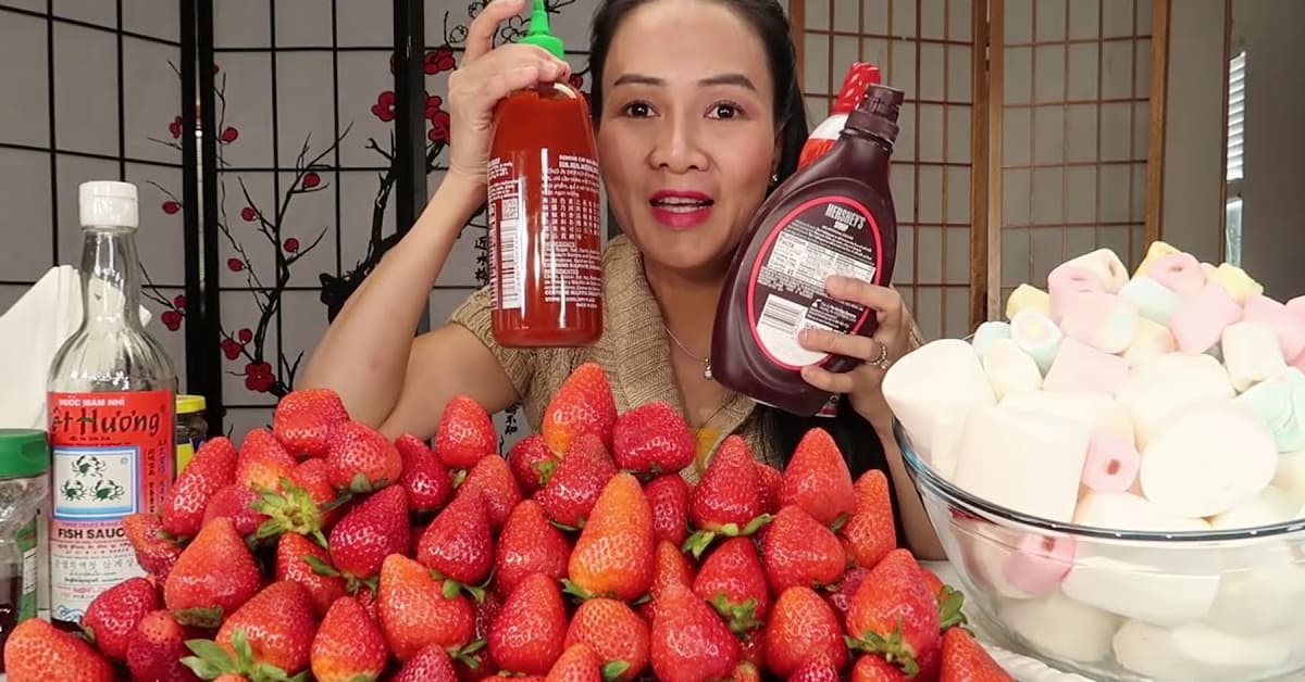 Vinh Thi Nguyen la ai? Nữ YouTuber reivew sinh con độc lạ tại Mỹ