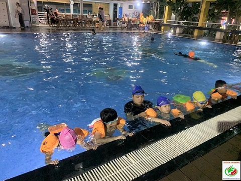 Khóa học bơi ở Quận 6 chuyên nghiệp - Sài Gòn Swimming