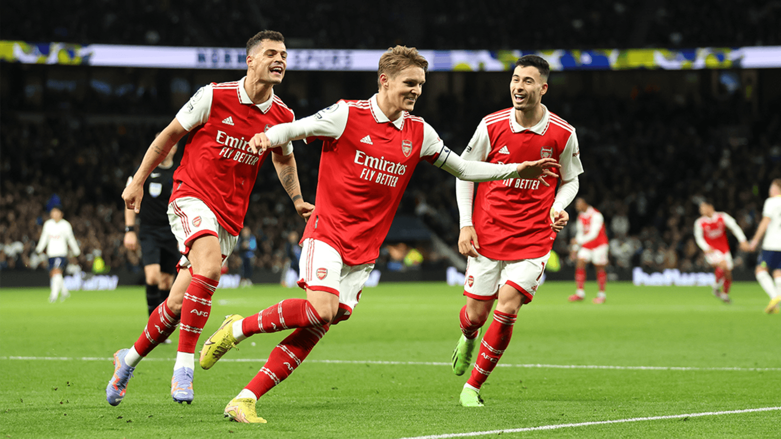 Arsenal sắp nhận trái ngọt từ thương vụ trong mơ