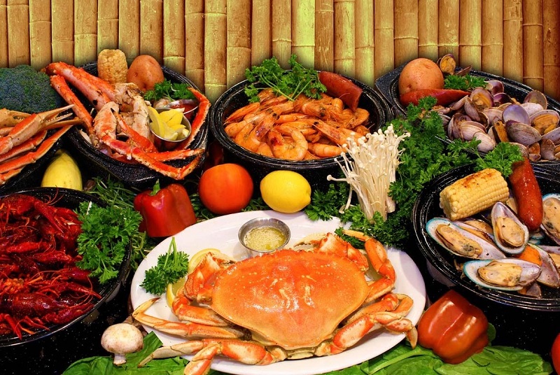 Du lịch Cát Bà ăn gì, và ở đâu? Review chi tiết mới nhất 2023