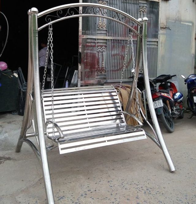 20+ mẫu ghế xích đu inox đẹp trang trí sân vườn 2023