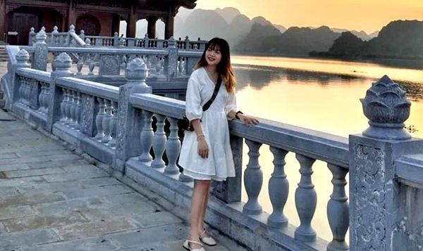 15+ mẫu lan can đá đẹp tự nhiên cho biệt thự, nhà thờ, lăng mộ