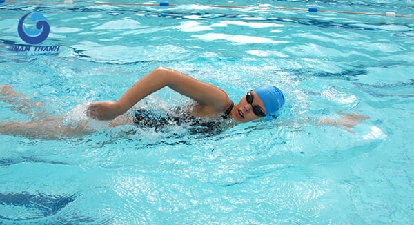 Cách Học Bơi Sải (Trườn Sấp) Đúng Kỹ Thuật Bạn Nên Biết