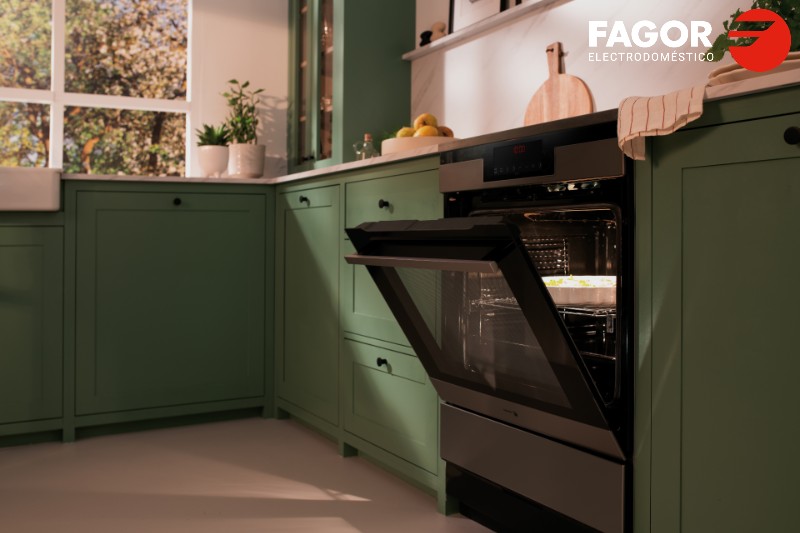 Khám phá công nghệ làm sạch nhiệt phân bên trong lò nướng Fagor – FormatHome