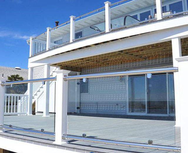 20+ Mẫu hàng rào kính cường lực đẹp 2023