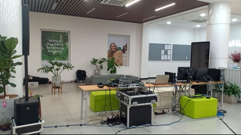 Các Thiết Bị Livestream Chuyên Nghiệp Thông Dụng Cần Có