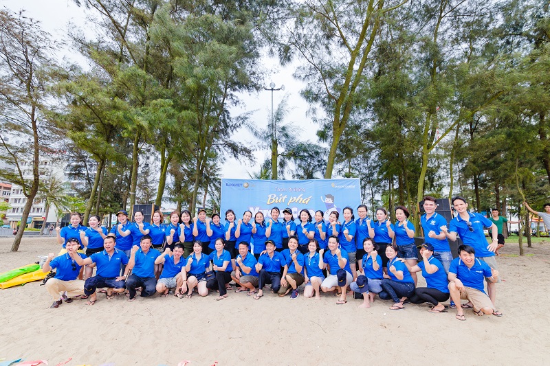 Top 15 mẫu đồng phục áo team building đẹp nhất 2023