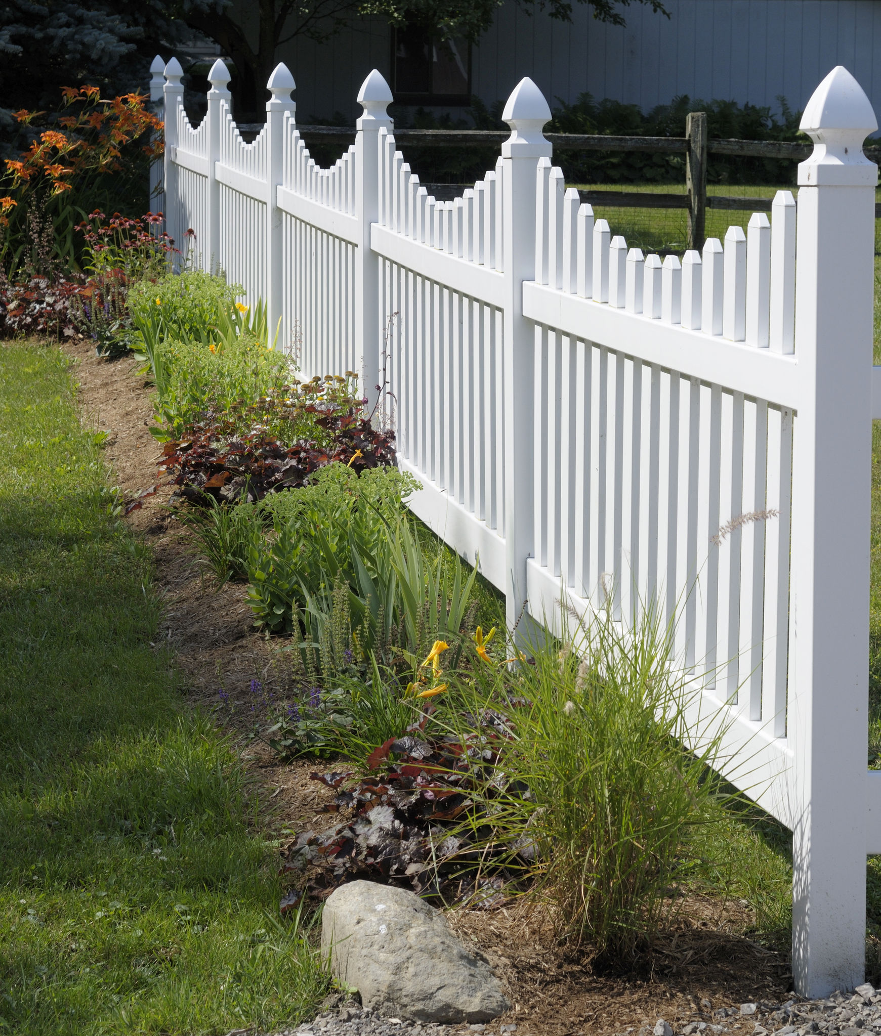 Trusted Vinyl Fence Company in Raleigh, NC | AAA Fence & Decks