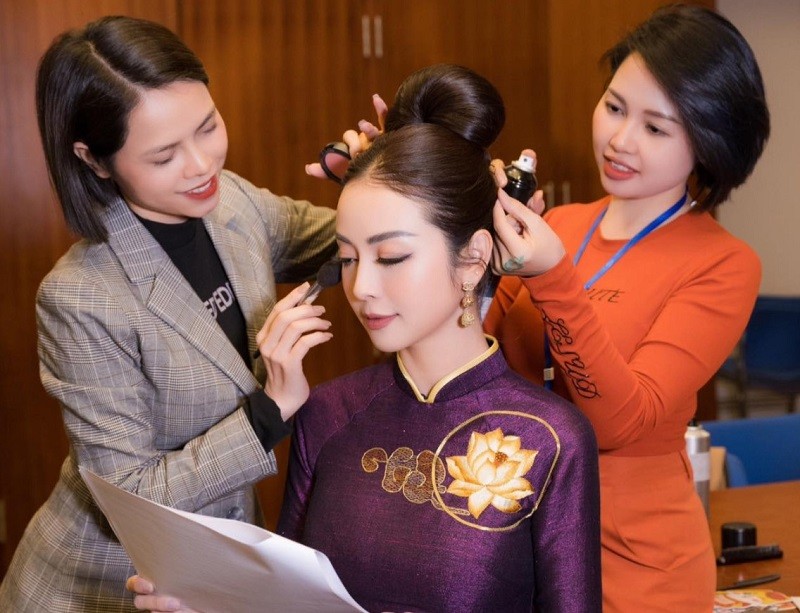 Cung cấp cho thuê nhân sự trang điểm sự kiện makeup
