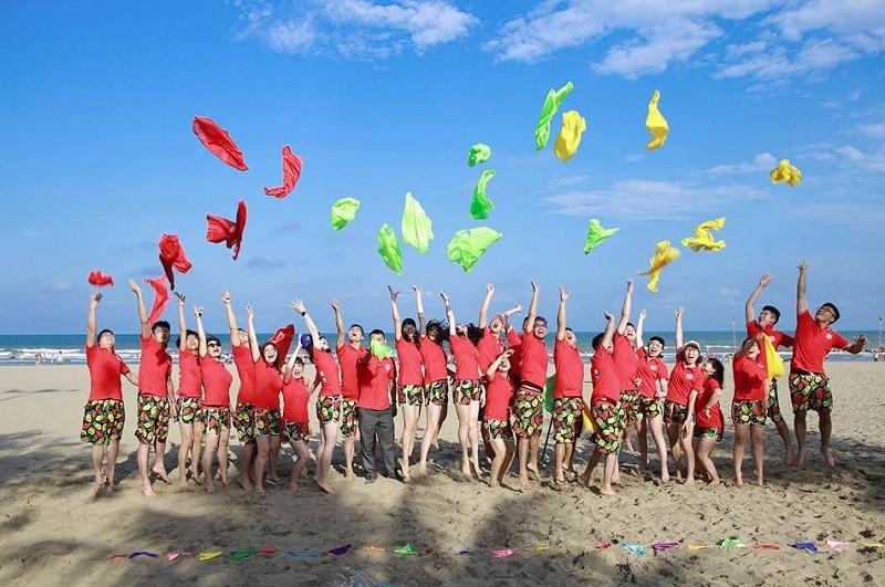 Tổ chức team building bãi biển chuyên nghiệp thành công nhất 2023