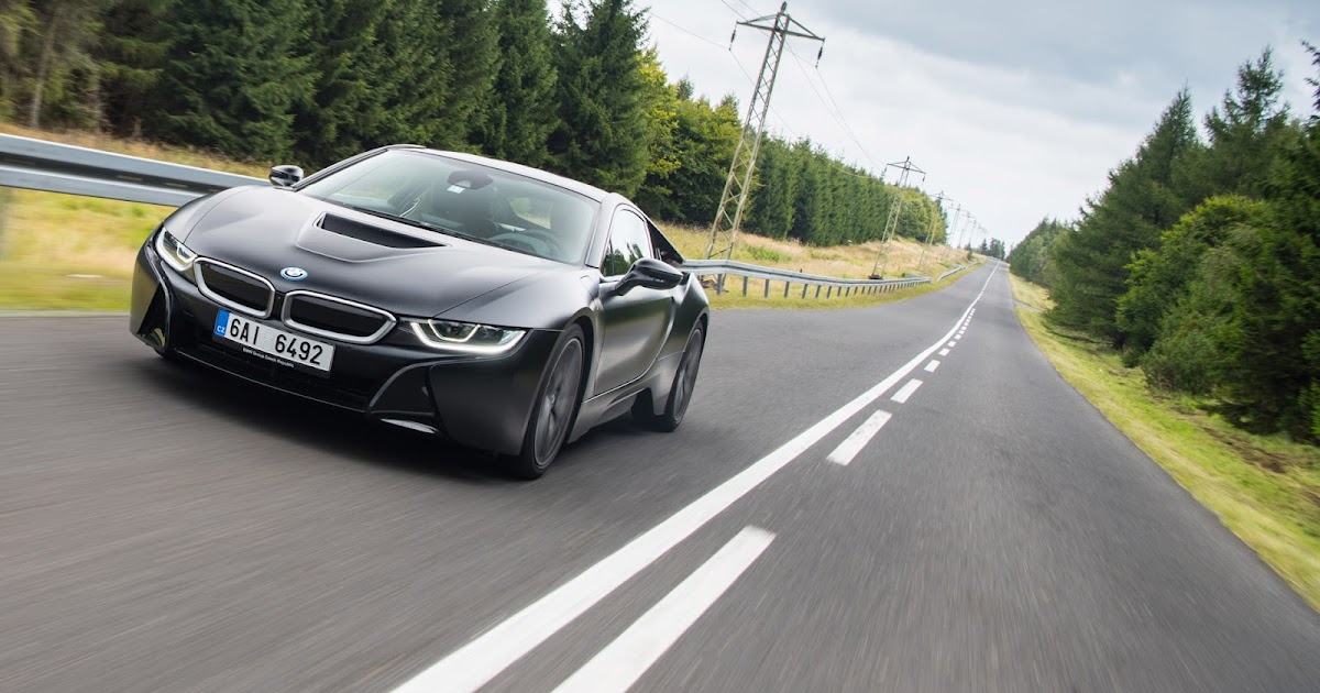 bmw i8 มือสอง รถสปอร์ตคาร์ที่พร้อมสะกดทุกสายตาในราคาสุดคุ้ม