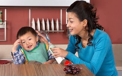 Trẻ biếng ăn cần phải làm gì? Cách trị trẻ biếng ăn cho các mẹ