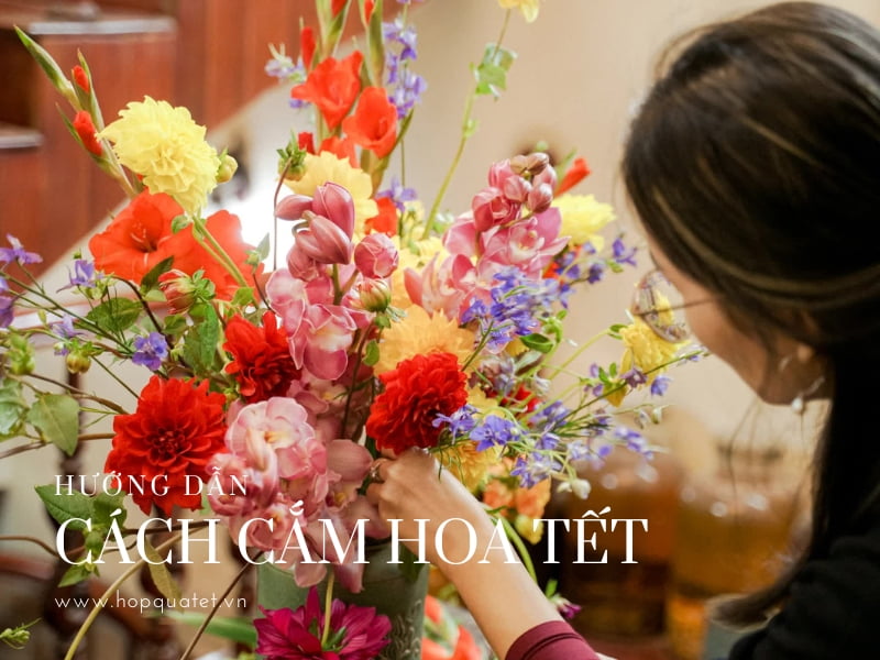 14 Cách cắm hoa ngày Tết đẹp, trang trí đơn giản tại nhà