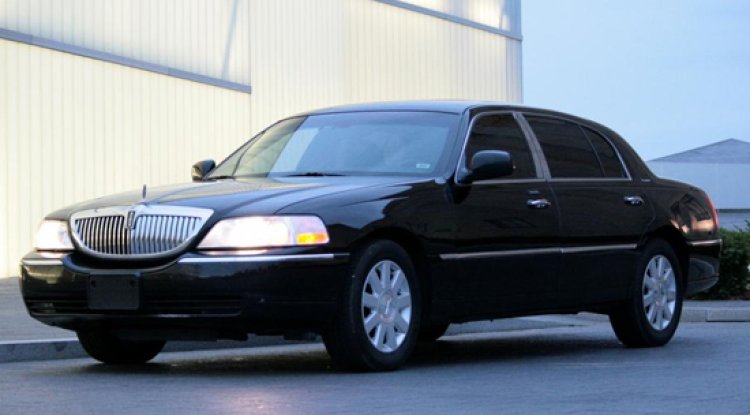 LAX Luxurious Express - Town Car Transfer with a Touch of Class - Blog Now