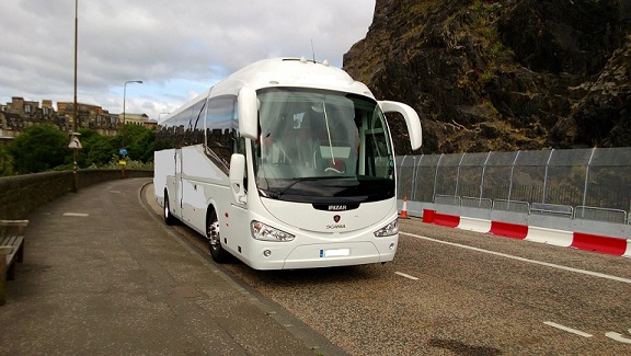 Hassle-Free Solutions for Finding Reliable Coach Hire in Liverpool - Iwisebusiness.com