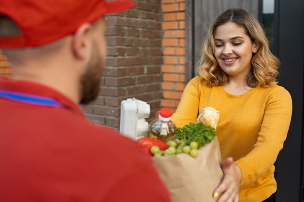 Reliable Food Delivery in Chicago | Take A Bite