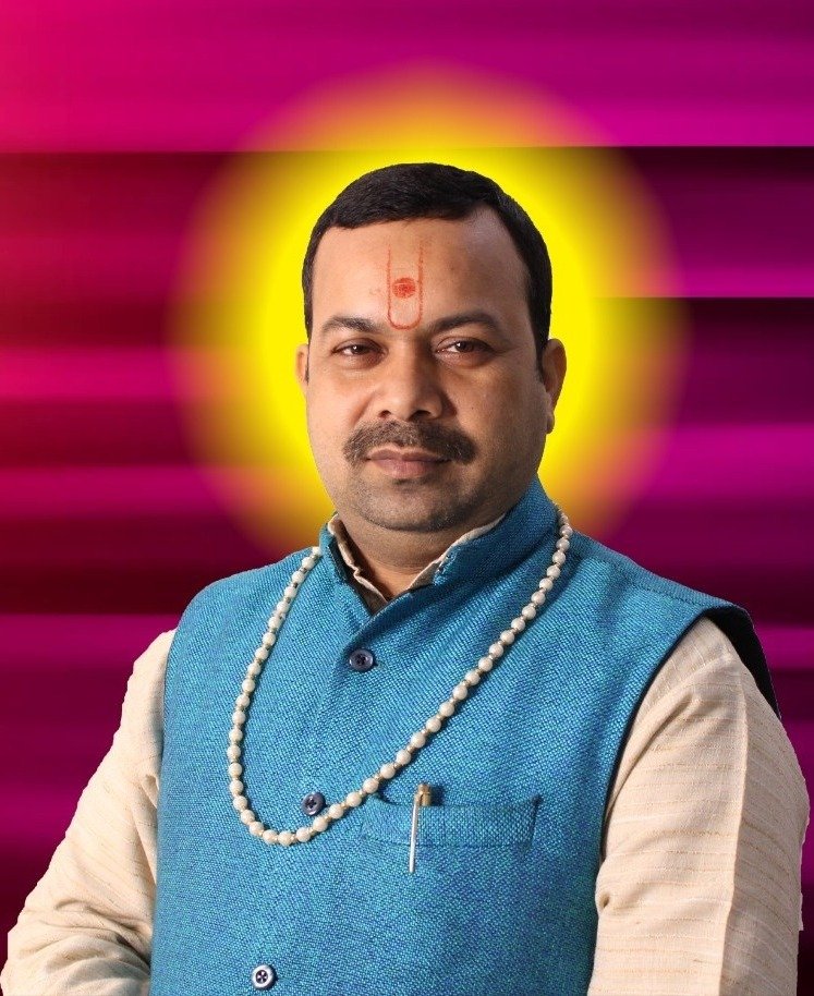 Best Astrologer in Delhi | Online Famous Astrologer Near Me - Acharya Pramod Misra