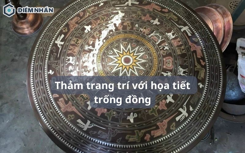 55+ Mẫu thảm trang trí với họa tiết trống đồng thời thượng