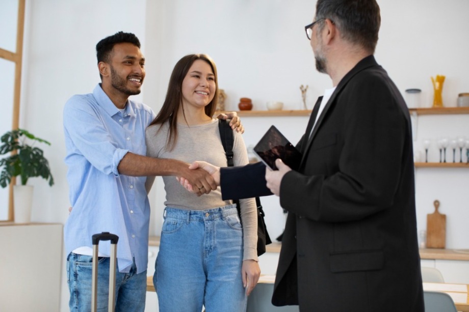 Streamlined Tenant Onboarding: Ensuring a Smooth Start for Your Tenants | Vipon