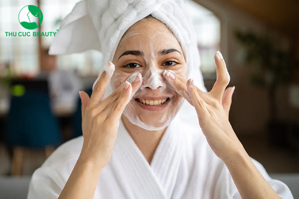 Tiêm filler có được rửa mặt không? Gợi ý cách vệ sinh da mặt