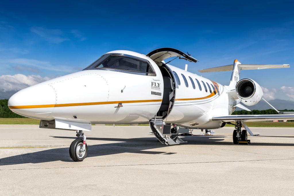 Why Business Tycoons and CEOs Must Look For Private Charter? | Vipon