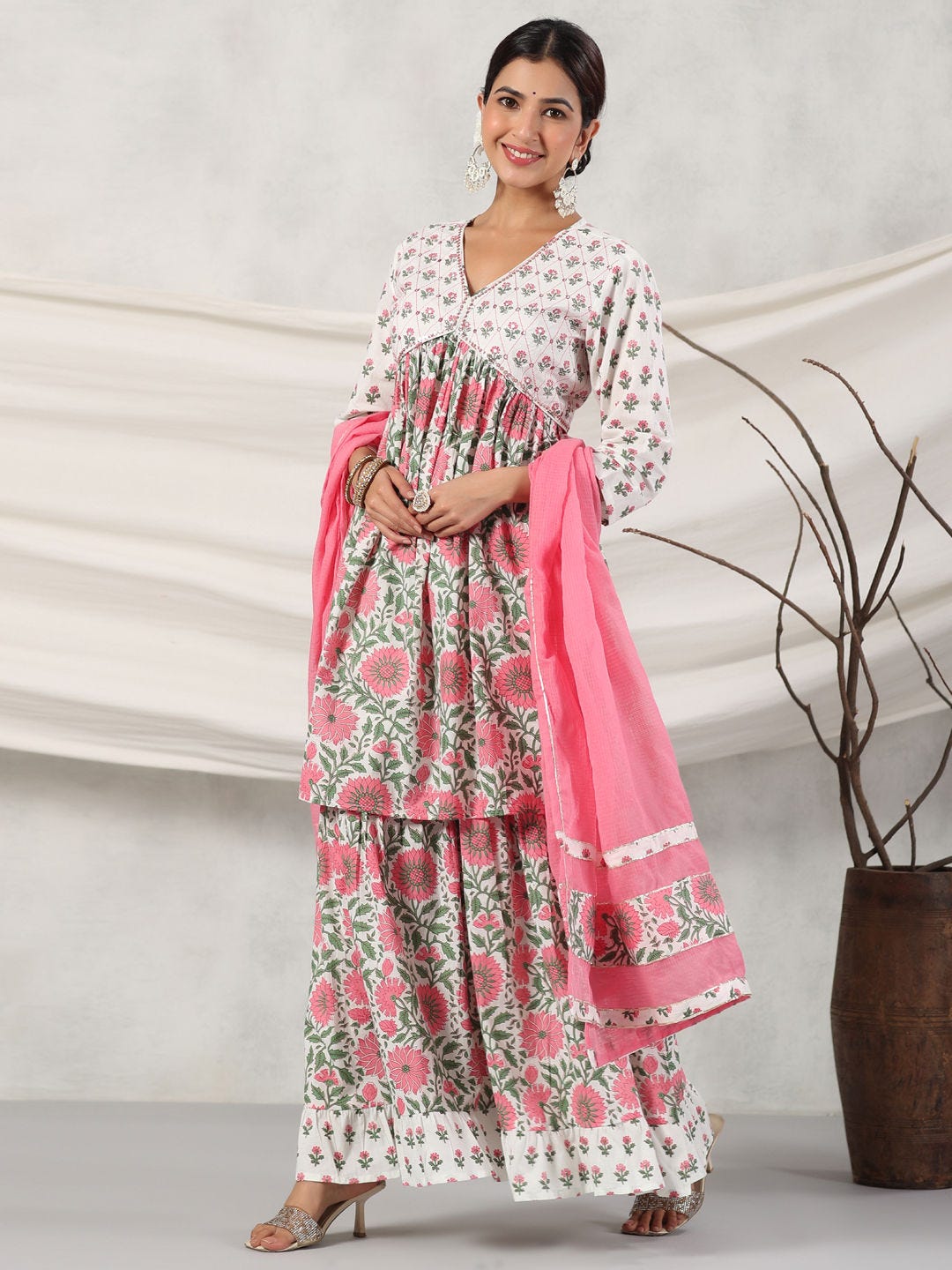Rock the Wedding with Exclusive Designer Sharara Suits | by Readiprintfashions | Jun, 2024 | Medium